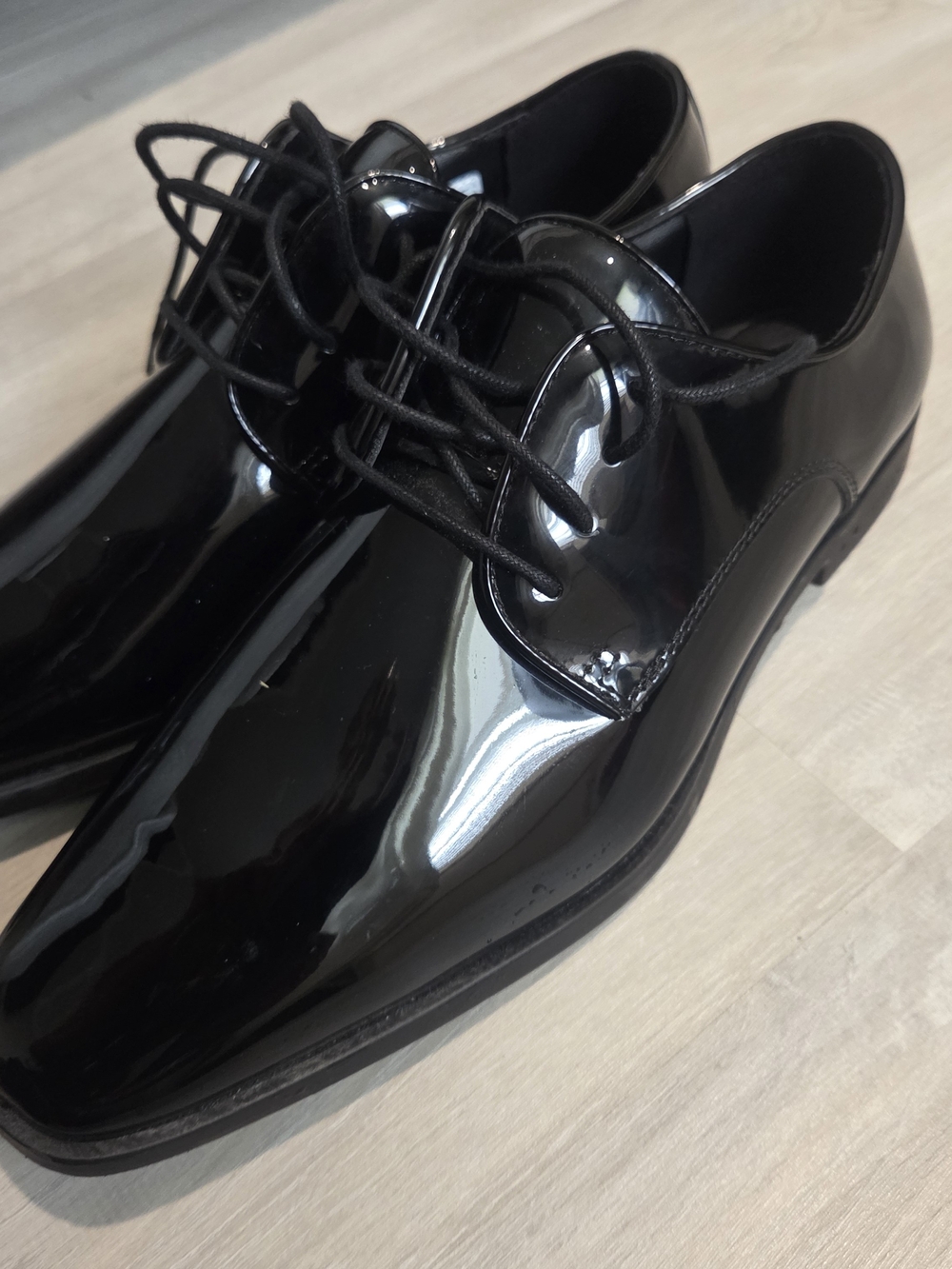 Joseph Abboud Men's Patent Leather Tuxedo Dress Shoes - Size M - Worn Once .